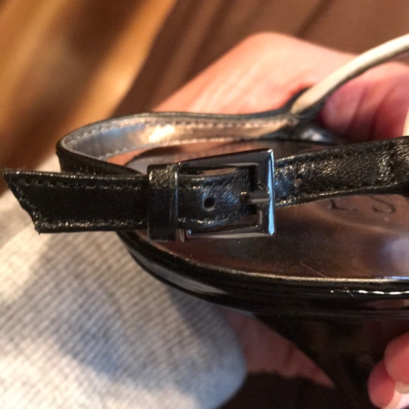 Guess black and white heels - Picture 10 of 10